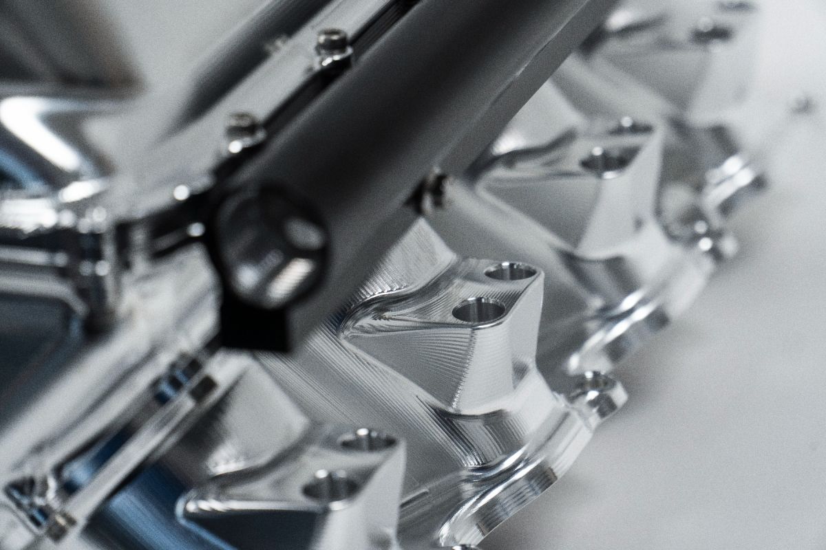 LT1/LT4 LME RACING 2400HP BILLET INTAKE - Natural Finish